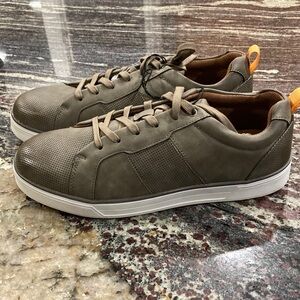 NEW Falls Creek Drew Men's Brown Sneakers